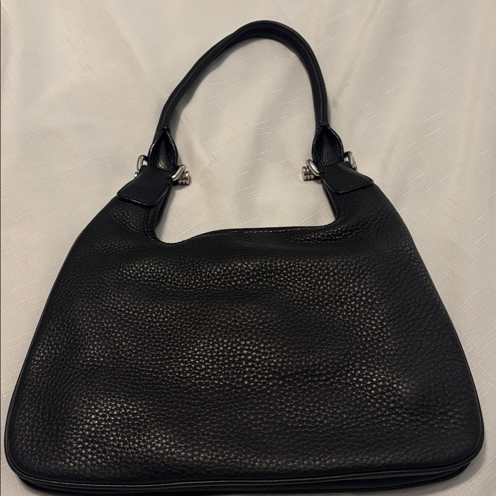 Banana Republic black pebbled leather shoulder bag w/turn-lock magnetic closure - Picture 2 of 11